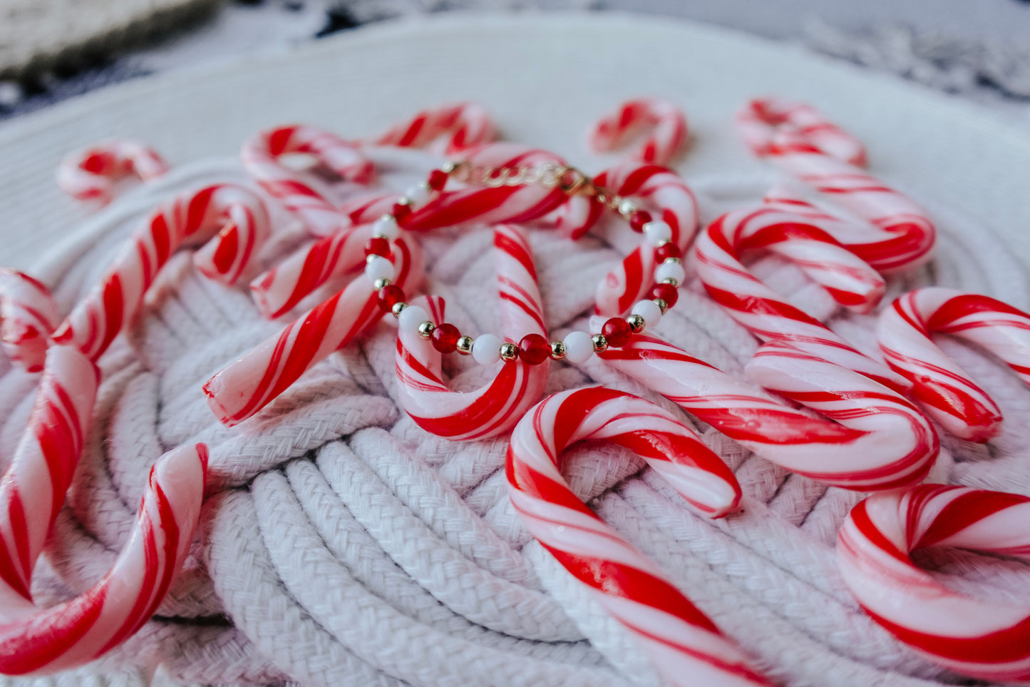 Candy Cane Bracelet π¬π