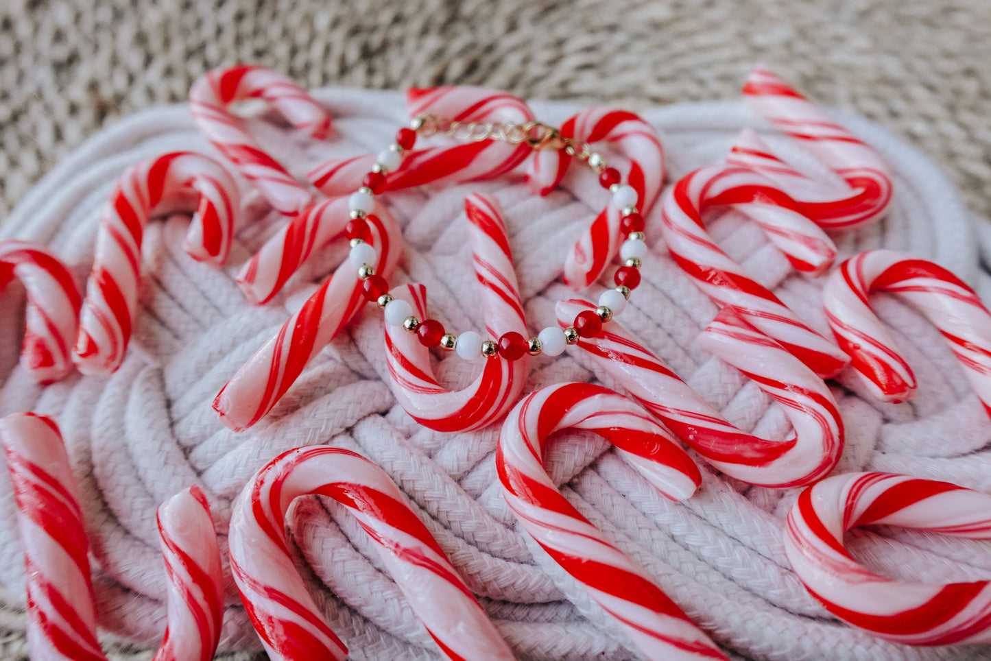 Candy Cane Bracelet π¬π