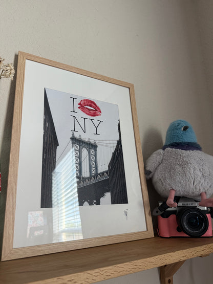 Large Framed I 💋 NY Print