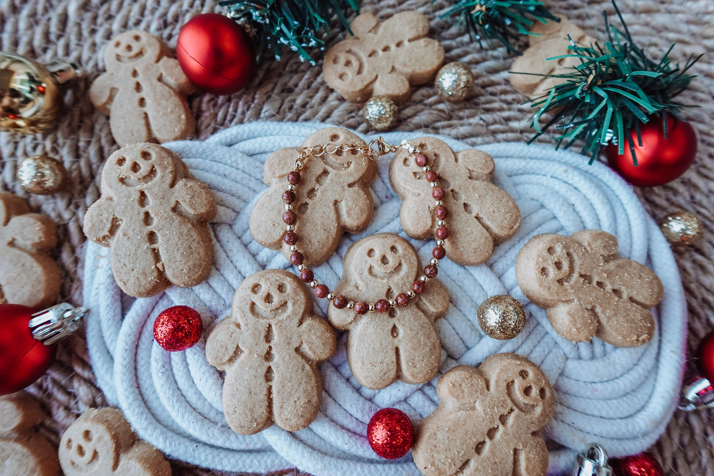 Gingerbread House Bracelet 🍪✨