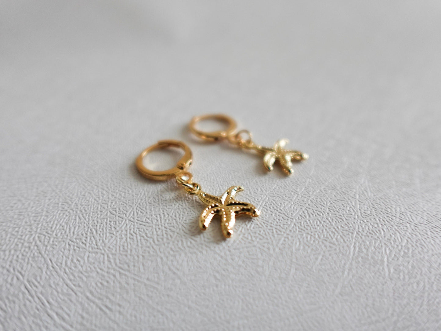 18k Gold Starfish Earrings